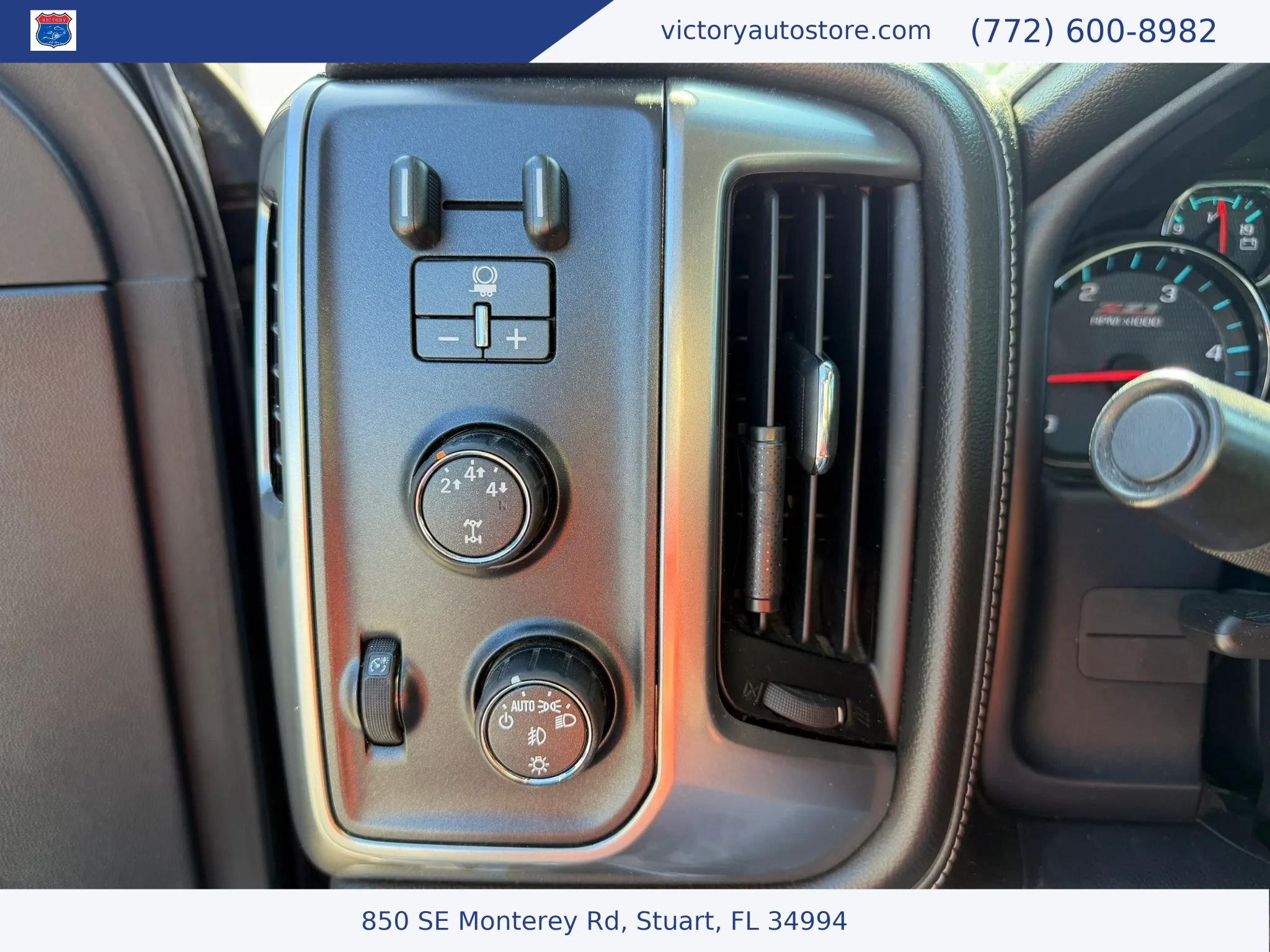 Used 2015 Chevrolet Silverado 2500 LTZ w/ Duramax Plus Package AWD/4WD image 15
