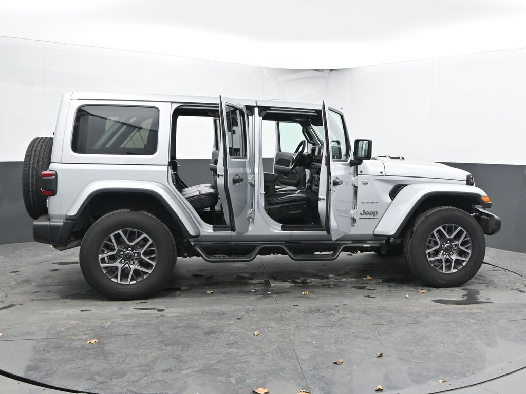 Used 2024 Jeep Wrangler Sahara image 52