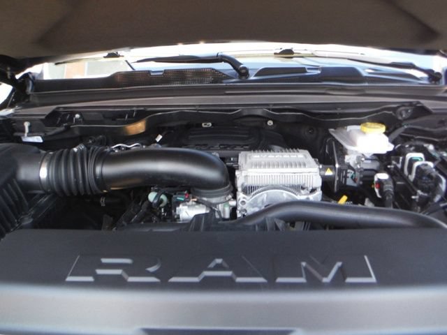 Used 2026 RAM 1500 Laramie w/ Laramie Preferred Package AWD/4WD image 9