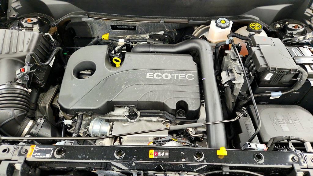 Used 2022 Chevrolet Equinox RS w/ LPO, Floor Liner Package image 25