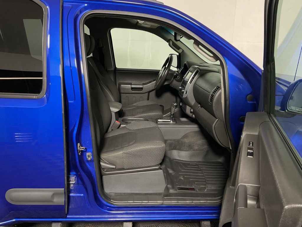 Used 2015 Nissan Xterra PRO-4X AWD/4WD image 37