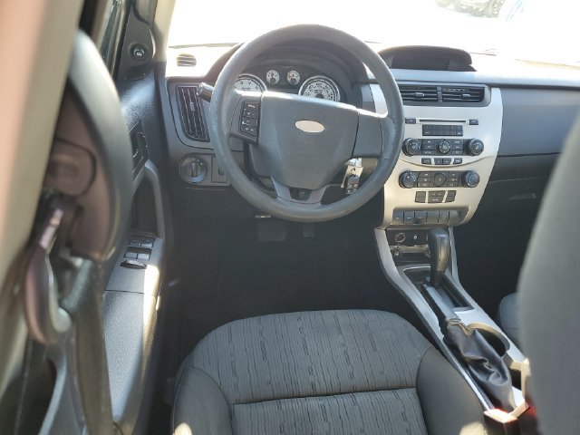 Used 2008 Ford Focus SES FWD image 11