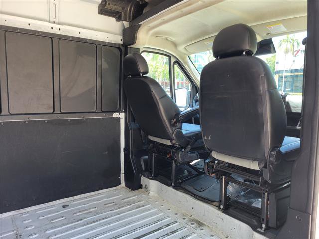 Used 2023 RAM ProMaster 2500 FWD image 13