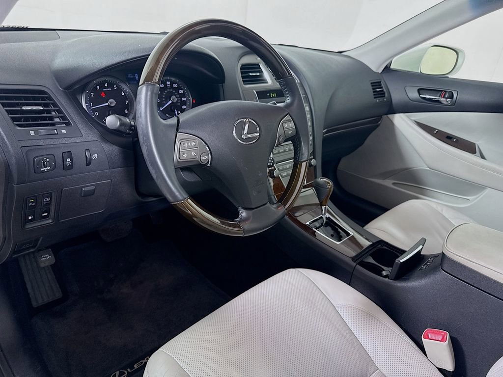 Used 2011 Lexus ES 350 Base image 9