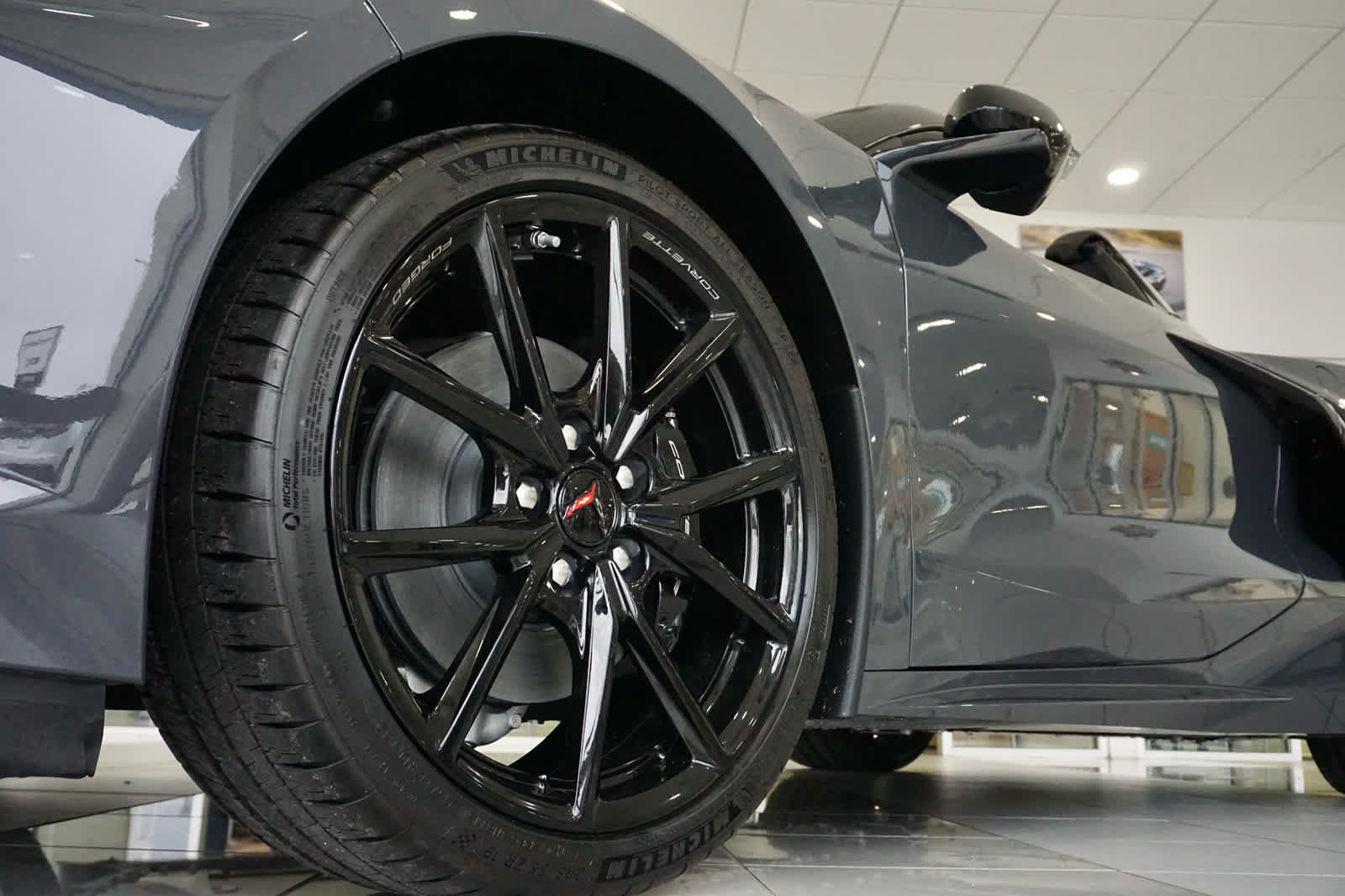 New 2027 Chevrolet Corvette Stingray Convertible w/ Stealth Interior Trim Package RWD image 19