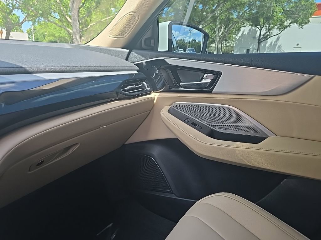 Used 2023 Acura MDX FWD image 24