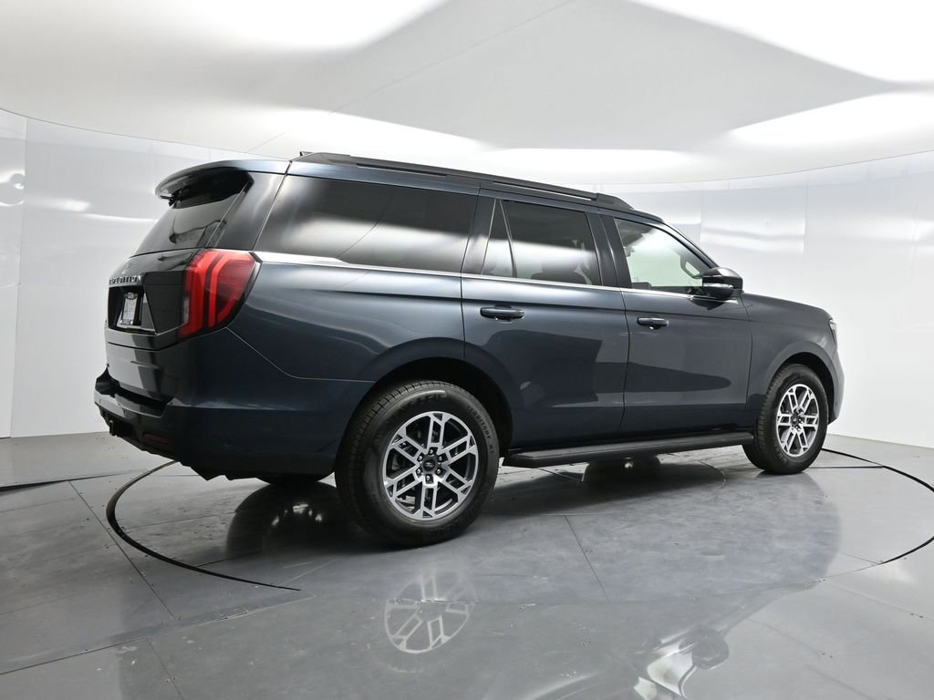 Used 2025 Ford Expedition Active RWD image 45