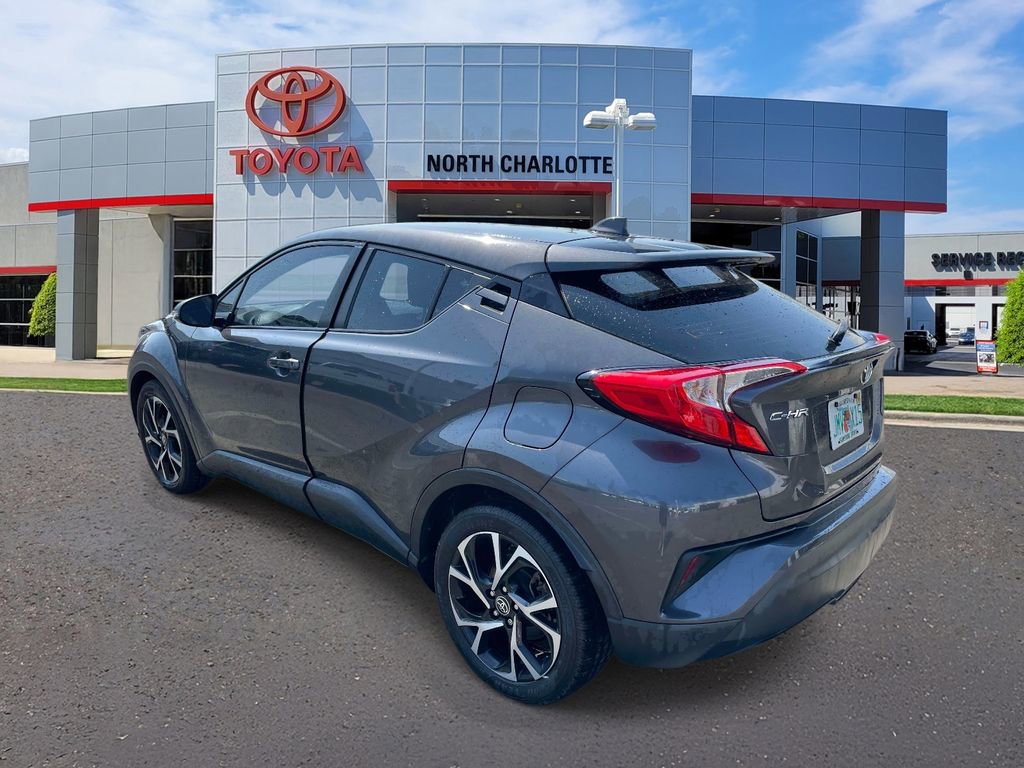 Used 2021 Toyota C-HR XLE image 7