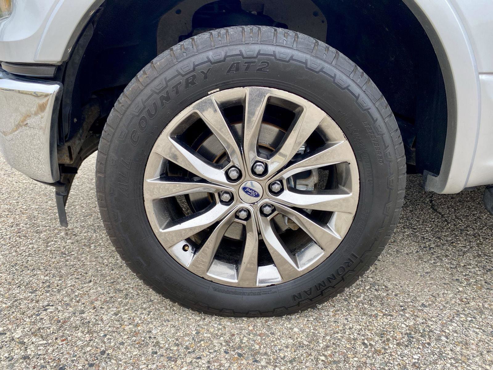 Used 2017 Ford F150 Lariat image 37