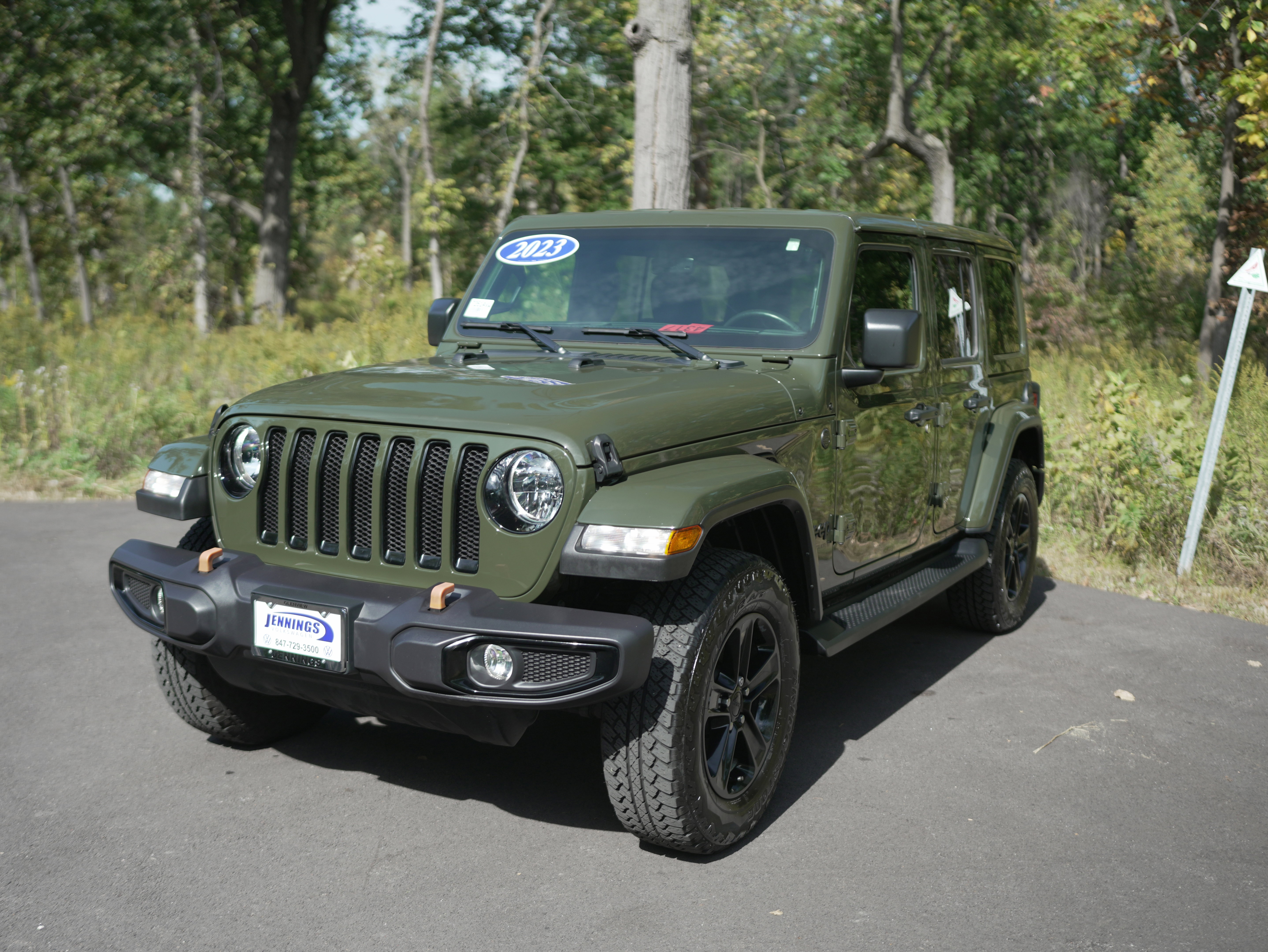 Used 2023 Jeep Wrangler Unlimited Sahara image 4