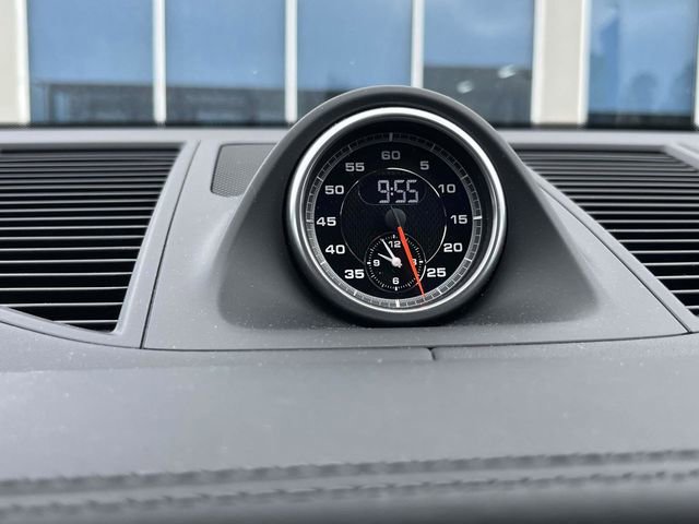 Used 2020 Porsche Macan Turbo image 21
