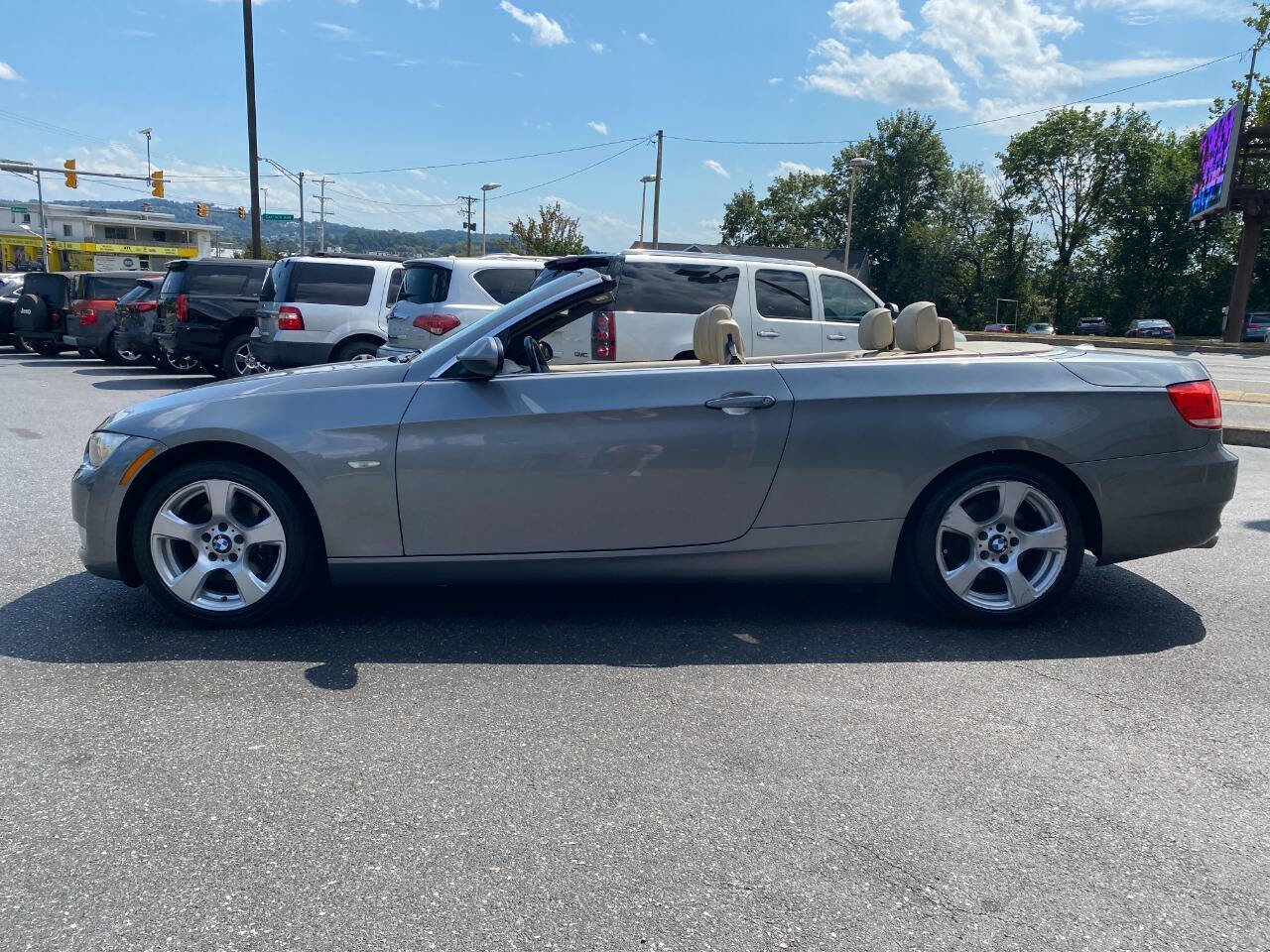 Used 2009 BMW 328i Convertible image 6