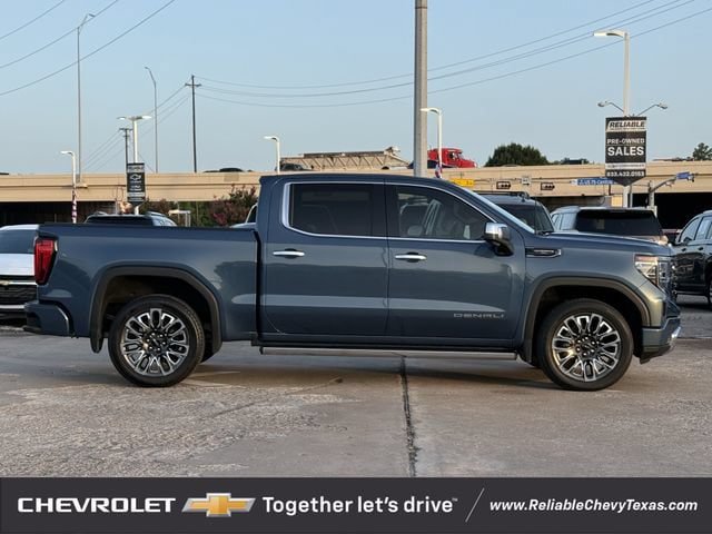 Used 2025 GMC Sierra 1500 Denali Ultimate AWD/4WD image 5
