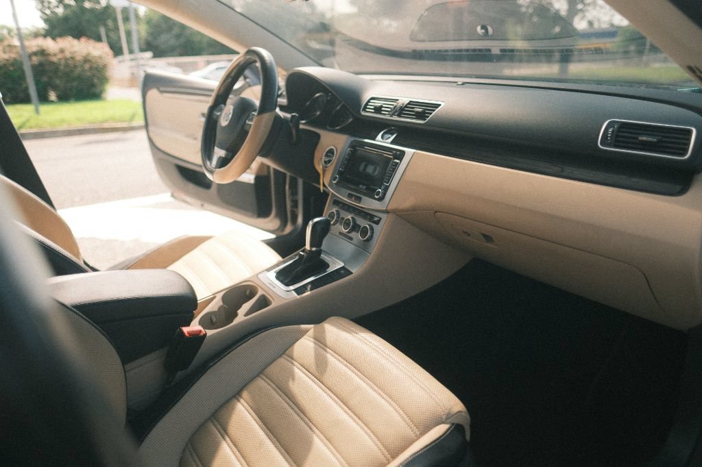 Used 2013 Volkswagen CC Executive AWD/4WD image 11