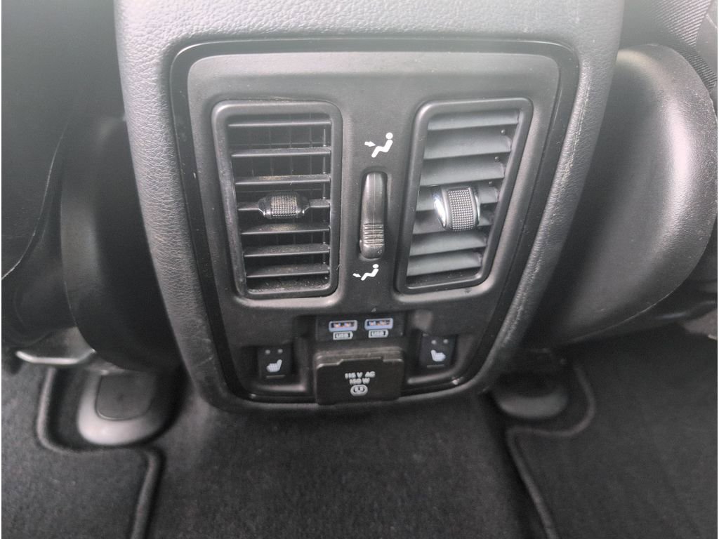 Used 2024 Dodge Durango GT image 32