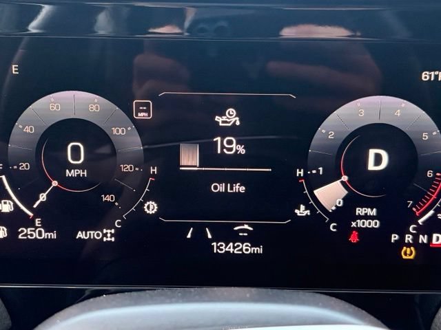 Used 2025 GMC Yukon XL Denali w/ Sun & Power Step Package AWD/4WD image 25