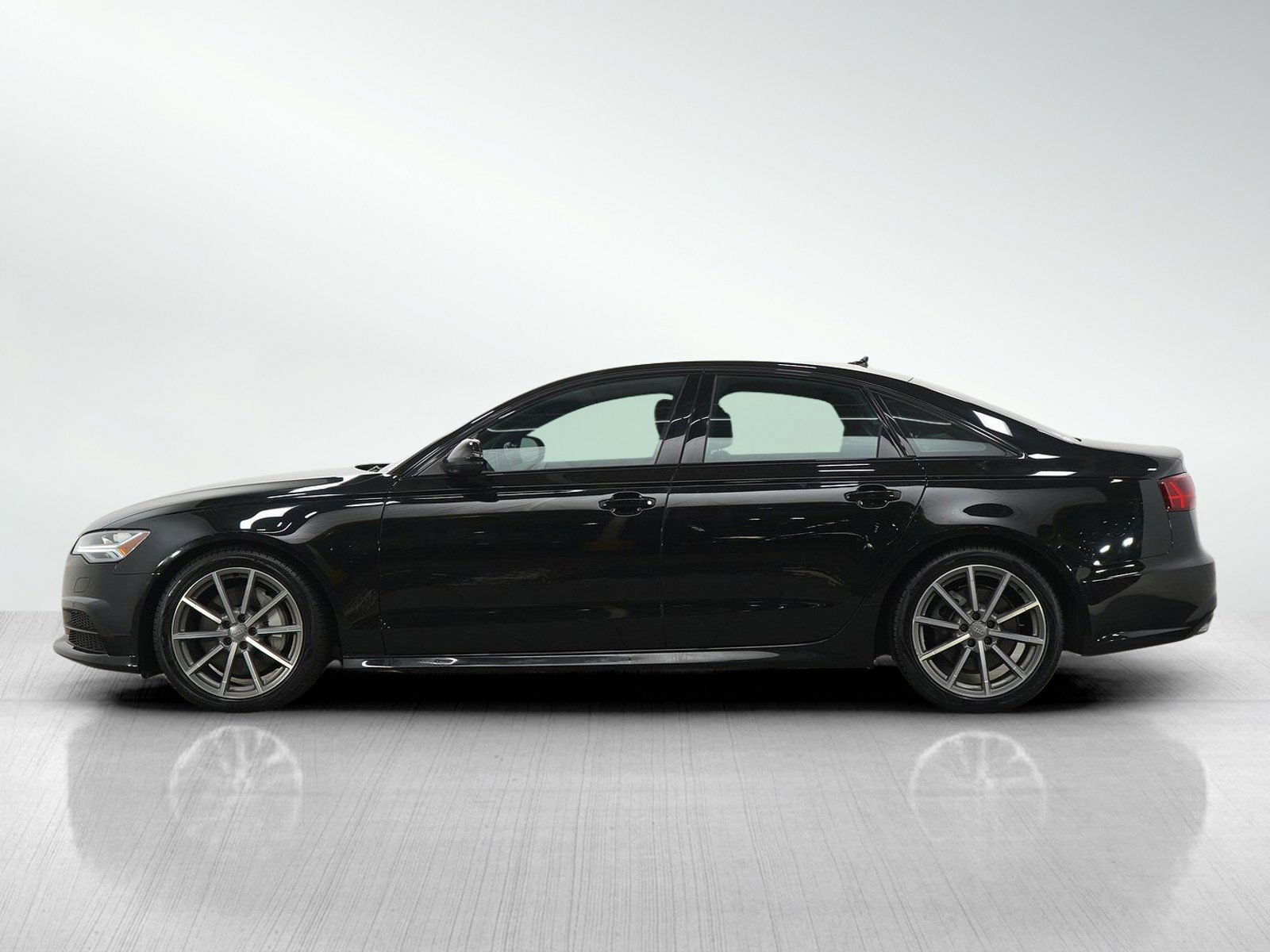 Used 2017 Audi A6 3.0T Premium Plus w/ 19" Sport Package AWD/4WD image 2