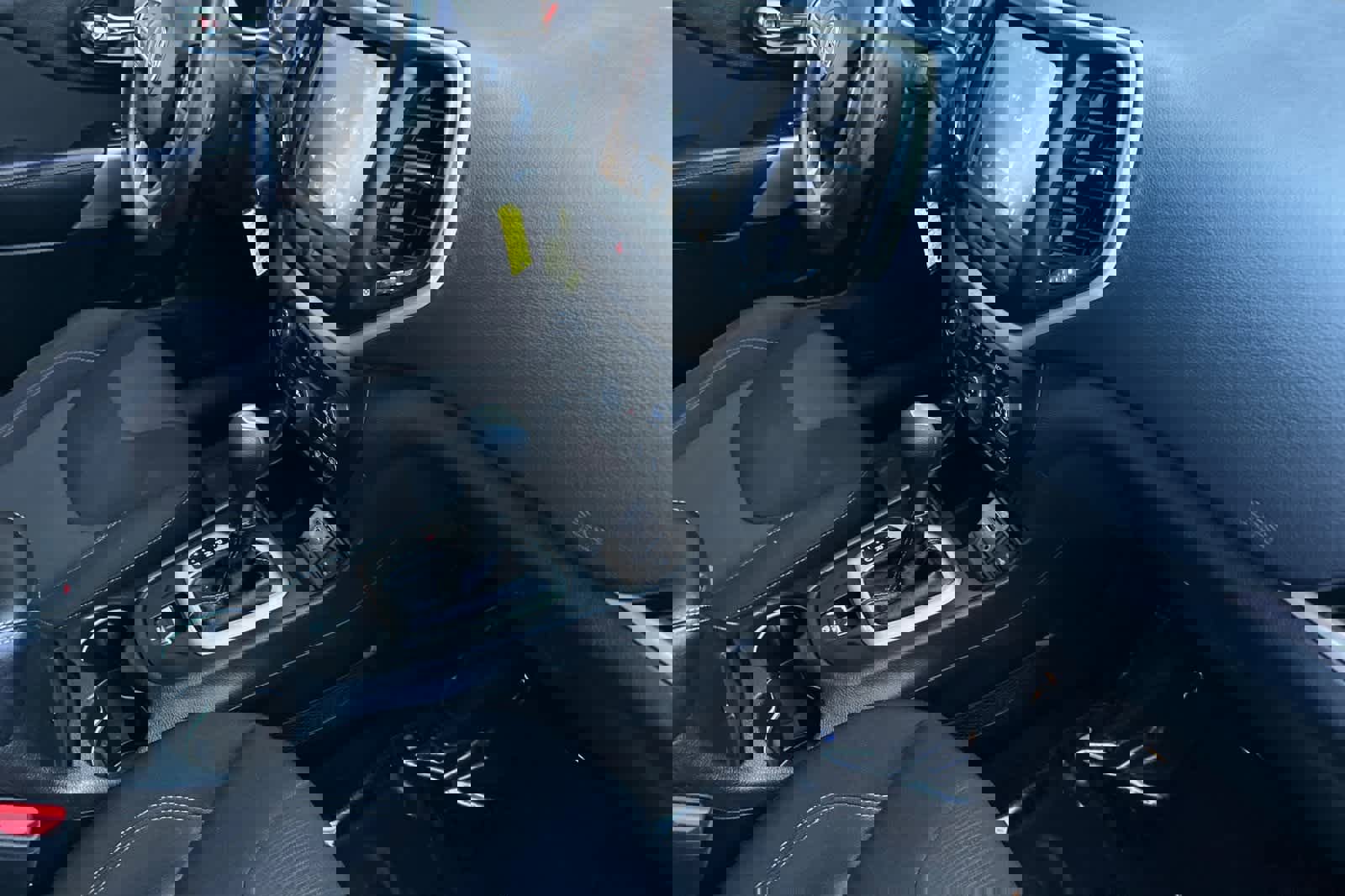 Used 2017 Jeep Cherokee Latitude image 19