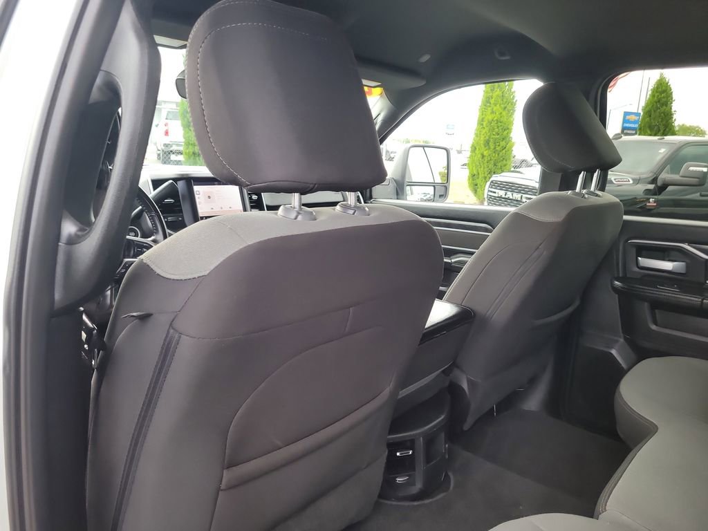 Used 2024 RAM 2500 Big Horn AWD/4WD image 11