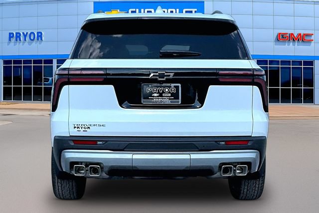 New 2027 Chevrolet Traverse LT w/ Driver Confidence Package FWD image 4