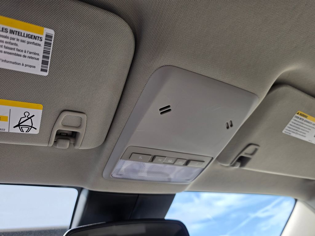 Used 2022 Buick Encore Preferred w/ Safety Package image 25