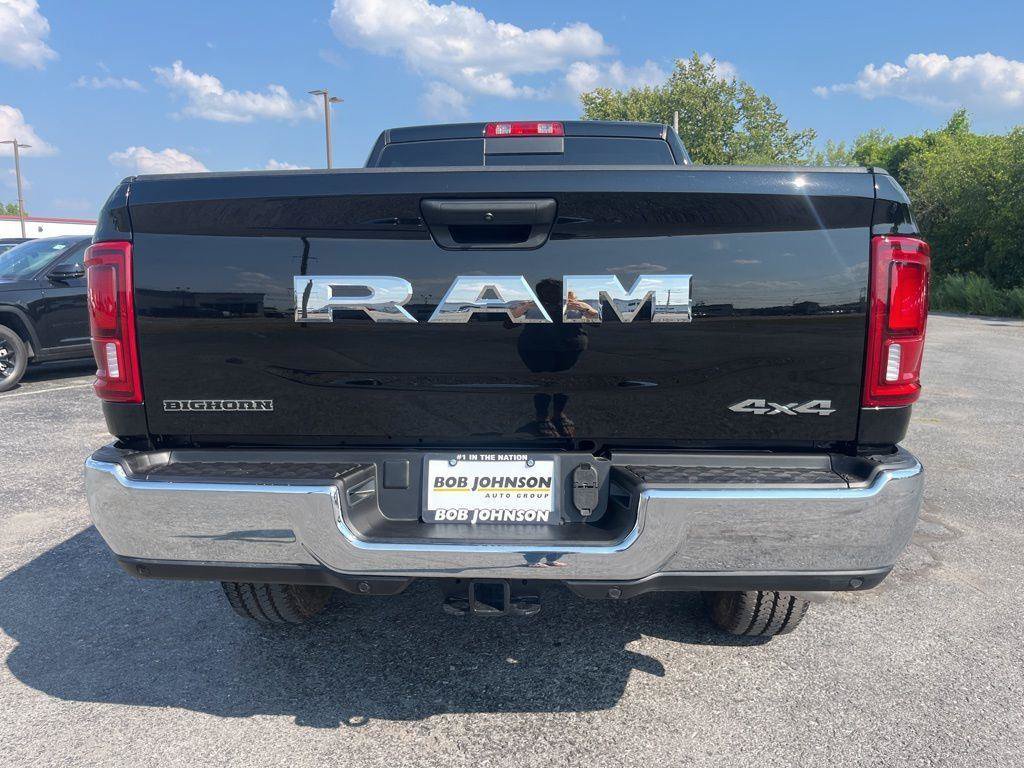 New 2025 RAM 2500 Big Horn AWD/4WD image 6