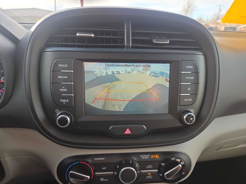 Used 2020 Kia Soul LX image 12