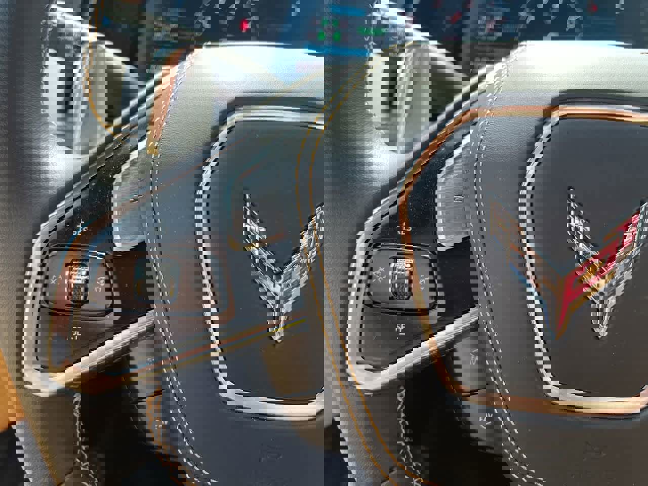 Used 2023 Chevrolet Corvette Stingray Premium Cpe w/ Z51 Performance Package image 23