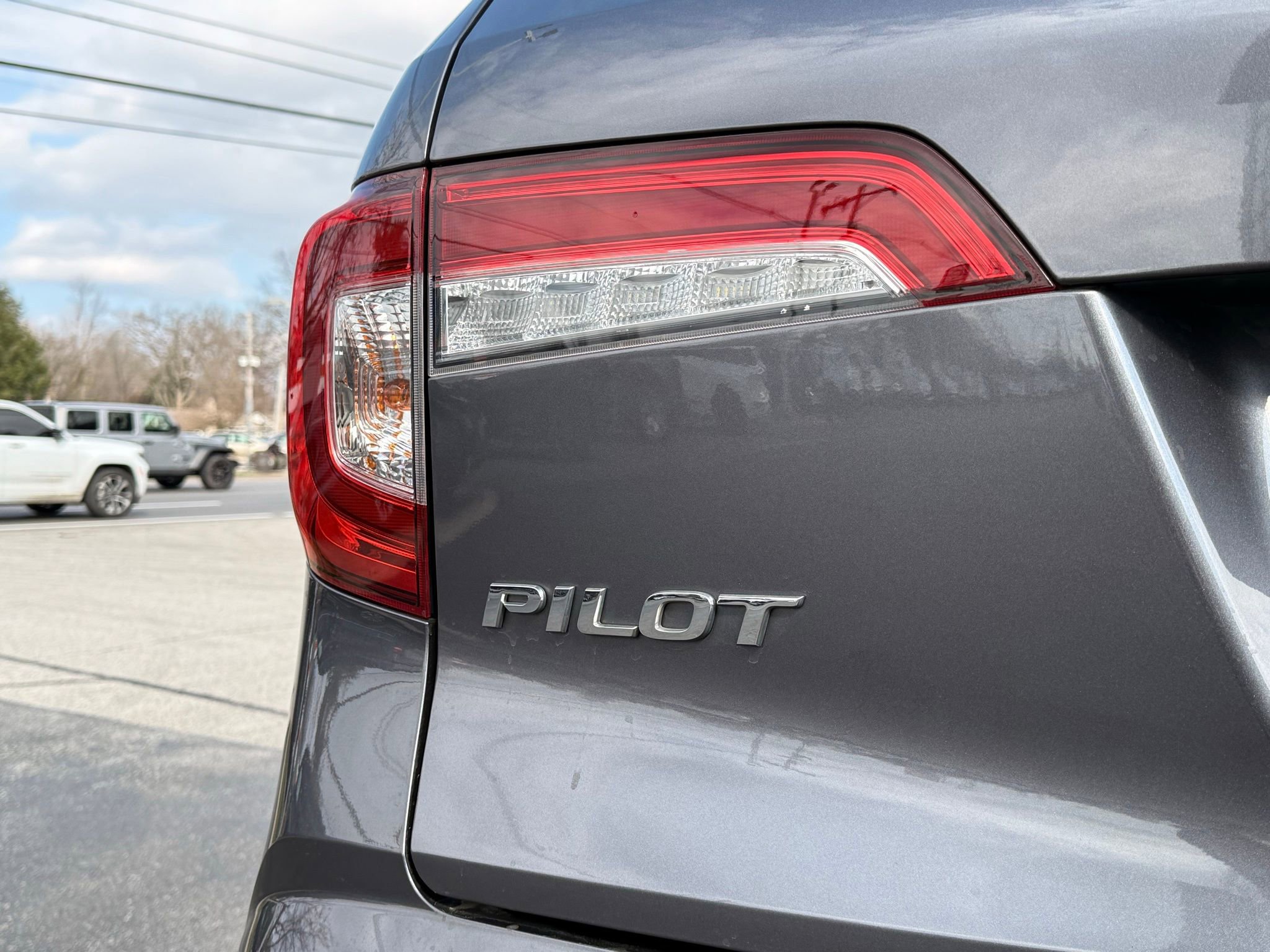 Used 2020 Honda Pilot Elite image 8