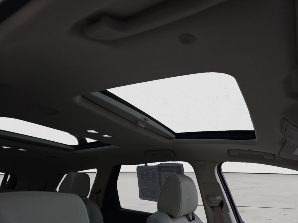 Used 2024 Buick Enclave Avenir w/ Trailering Package, 5000 lbs. image 30