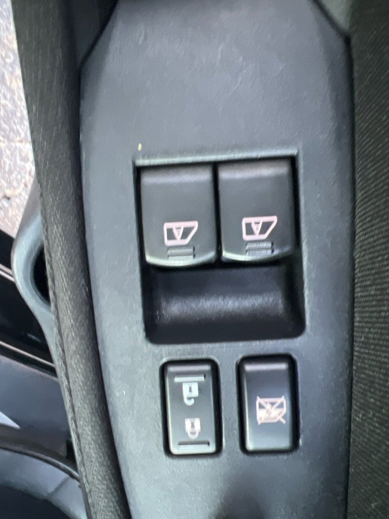 Used 2012 Nissan 370Z Roadster image 22