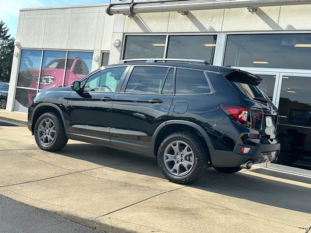 Used 2025 Honda Passport TrailSport image 7