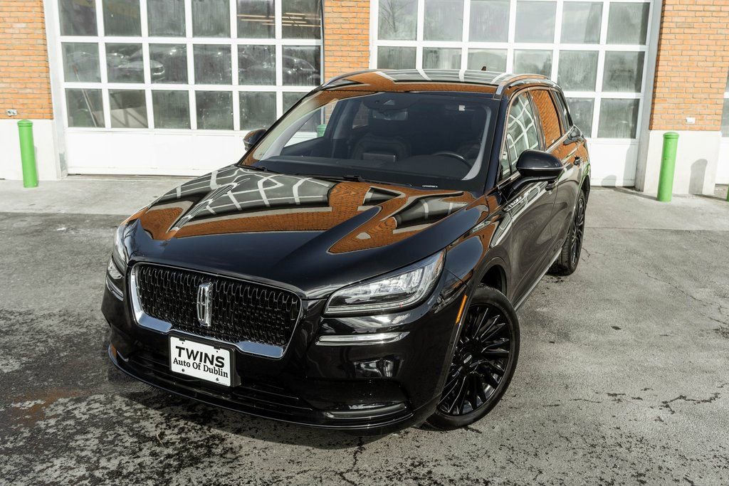 Used 2022 Lincoln Corsair Reserve image 2