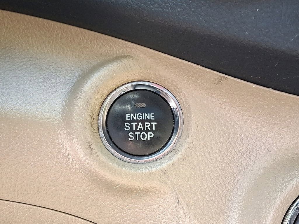 Used 2012 Toyota Highlander Limited w/ Tow Pkg image 20