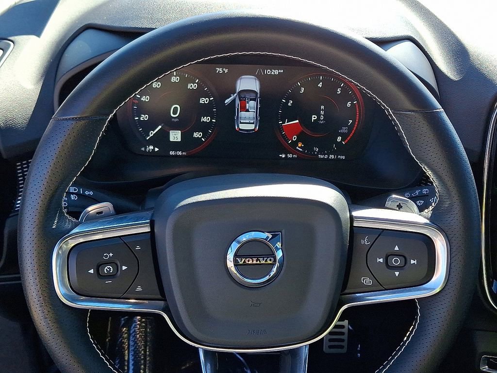 Used 2020 Volvo XC40 T5 R-Design w/ Protection Package Premier image 21