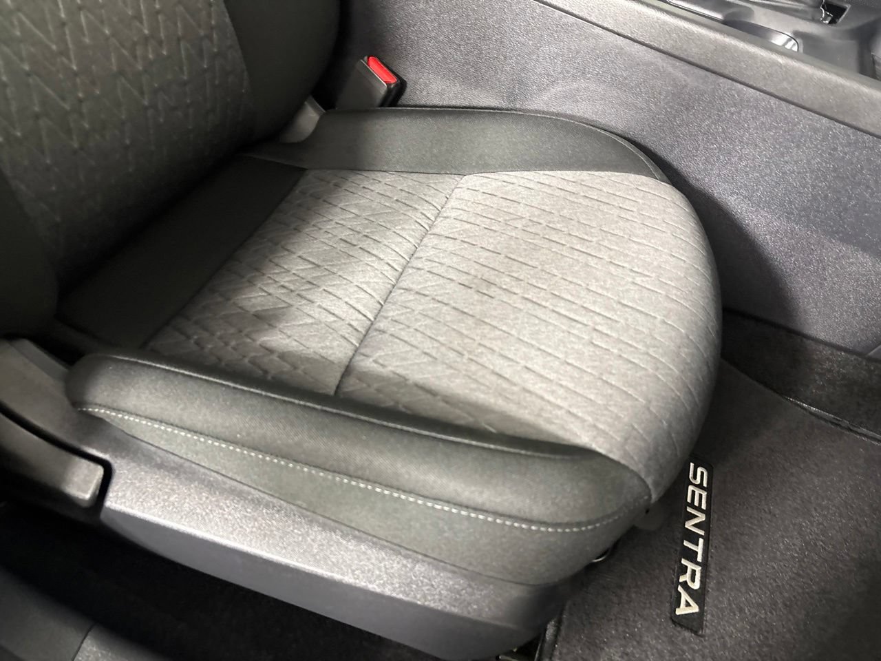 Used 2026 Nissan Sentra SV w/ Floor Mat Package FWD image 28