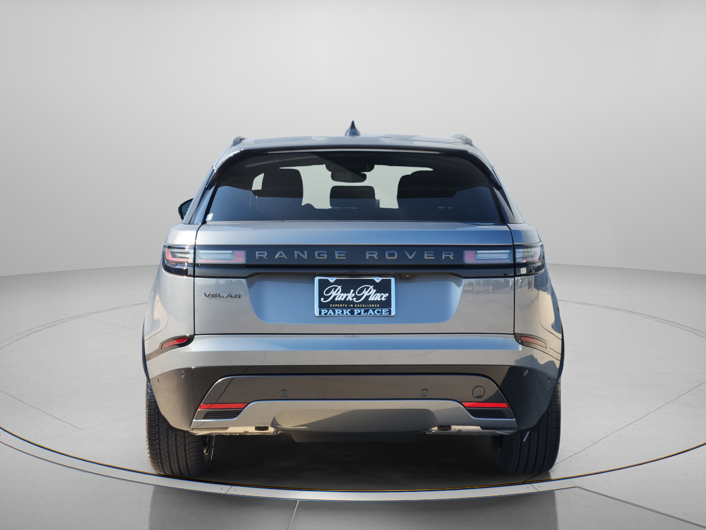 New 2026 Land Rover Range Rover Velar Belgravia AWD/4WD image 4