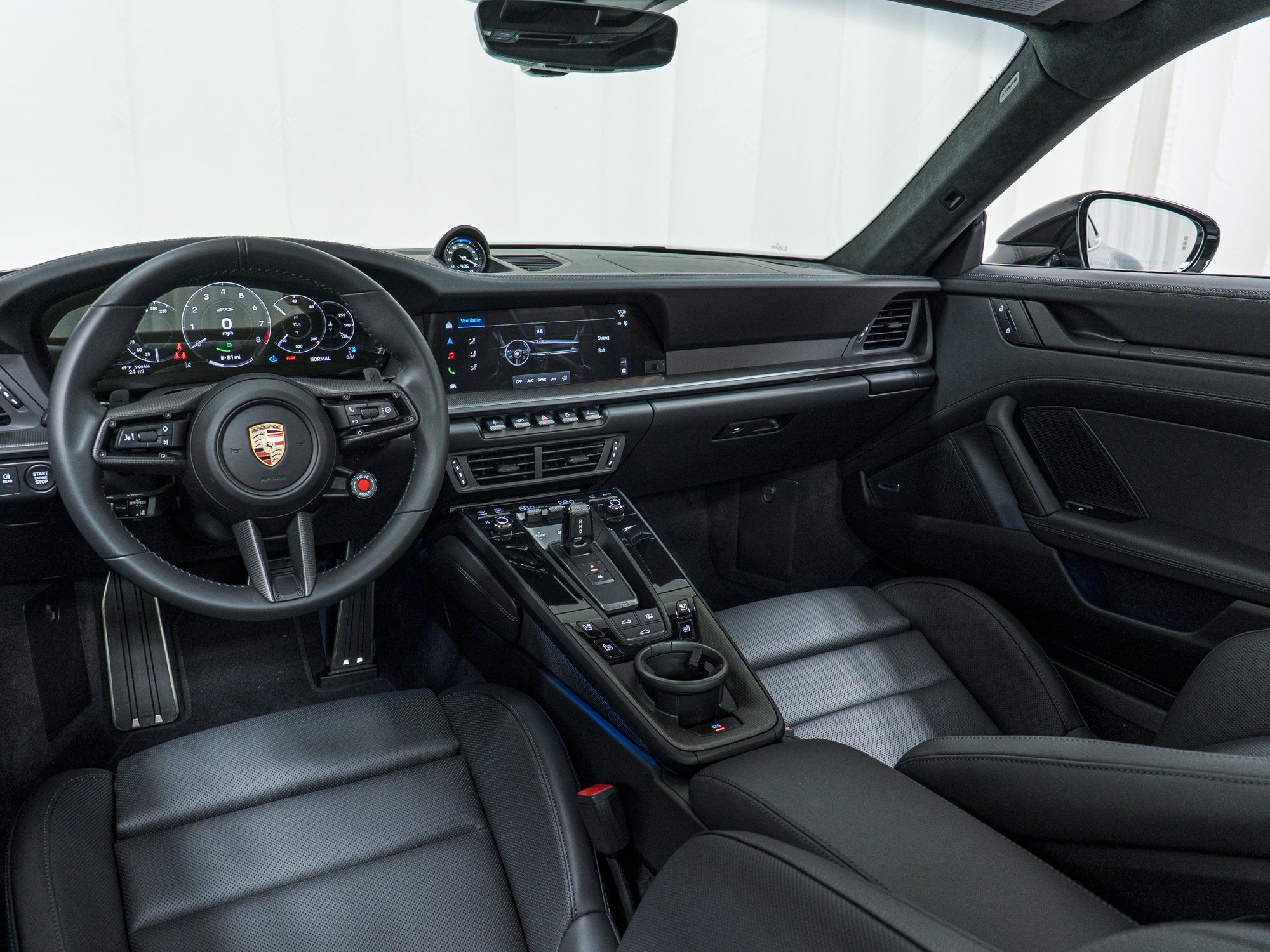 New 2026 Porsche 911 Carrera 4 GTS image 22