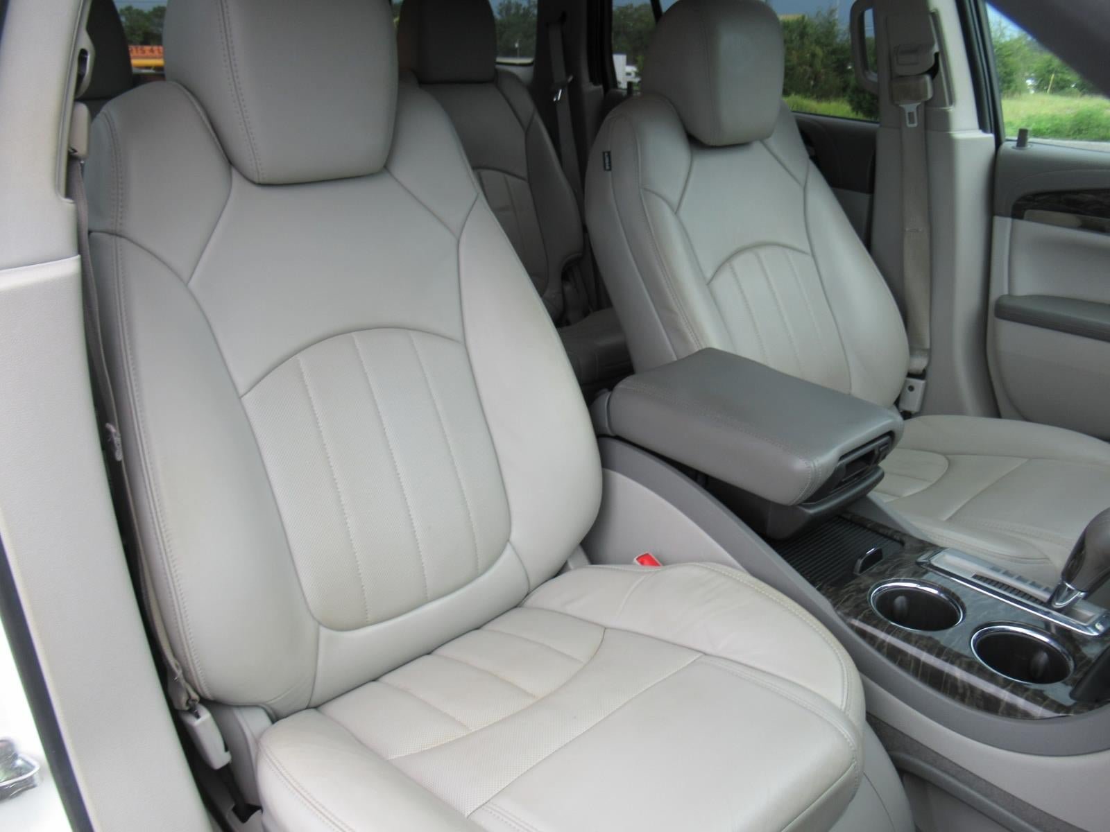 Used 2013 Buick Enclave Leather FWD image 9