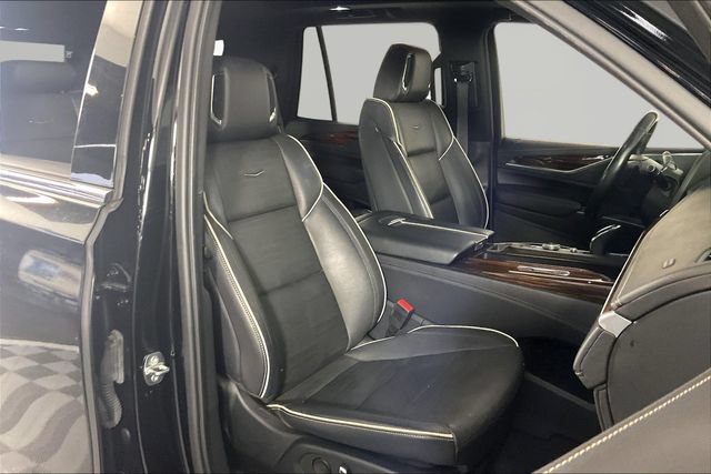 Used 2023 Cadillac Escalade Premium Luxury RWD image 26