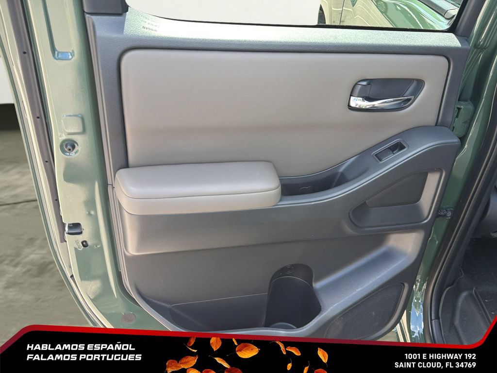Used 2022 Nissan Frontier SV AWD/4WD image 24