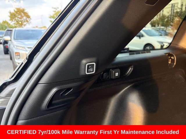 Used 2025 Jeep Grand Cherokee Altitude AWD/4WD image 16