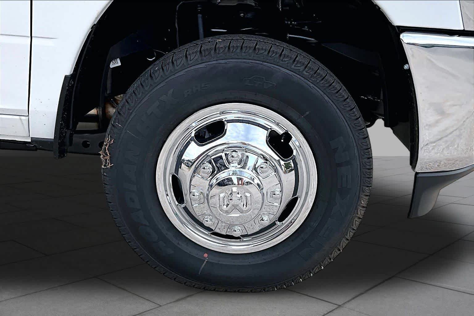 New 2026 RAM 3500 Tradesman w/ Chrome Appearance Group A AWD/4WD image 12