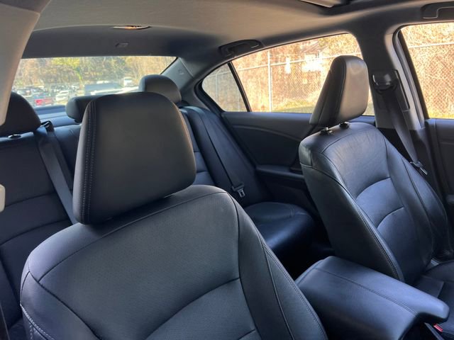 Used 2016 Honda Accord Touring image 32