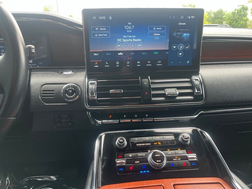 Certified 2024 Lincoln Navigator L Reserve AWD/4WD image 32