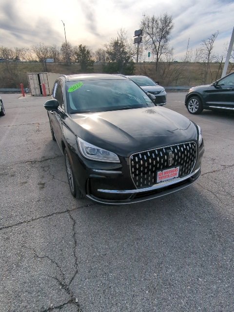 Used 2023 Lincoln Corsair Reserve w/ Equipment Group 201A image 5