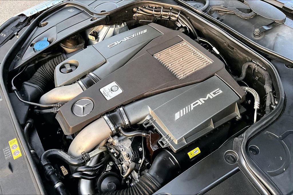 Used 2015 Mercedes-Benz S 63 AMG 4MATIC Sedan w/ Driver Assistance Package image 34