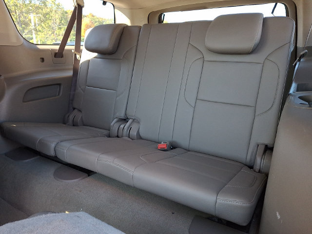 Used 2018 Chevrolet Suburban LT AWD/4WD image 21