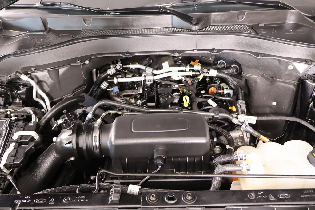 Used 2023 Ford Explorer XLT w/ Equipment Group 202A image 20