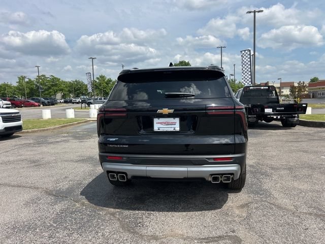 New 2026 Chevrolet Traverse LT w/ Sun and Wheel Package FWD image 4